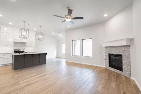 Living - 2800 Heather Hvn, Moore, OK 73160 photo 12 of 16