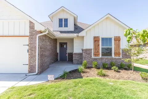 Exterior - 2800 Heather Hvn, Moore, OK 73160 photo 42 of 51