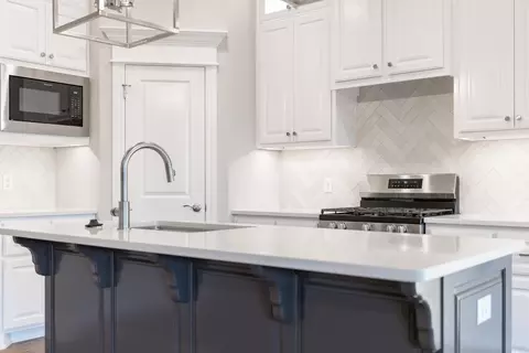 Kitchen - 2800 Heather Hvn, Moore, OK 73160 photo 1 of 17