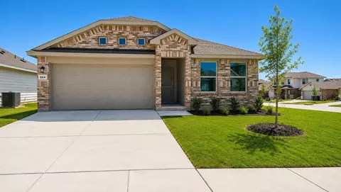 504 Babbling Brook Dr, Ponder, TX 76259
