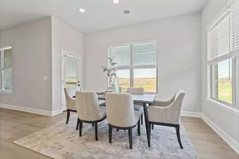 Dining - 19500 Ridgeview Rd, Spring Hill, KS 66083 photo 2 of 2