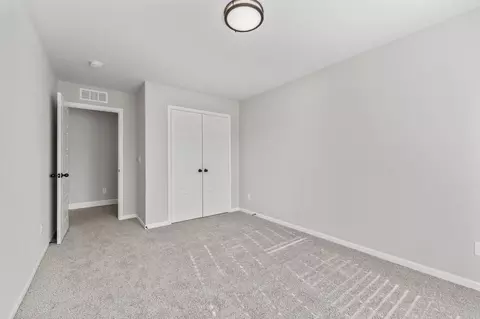 Bedroom - 19500 Ridgeview Rd, Spring Hill, KS 66083 photo 4 of 8