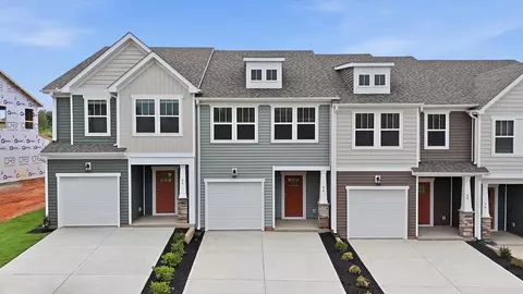 44 Shoemaker Rd, Greenville, SC 29617