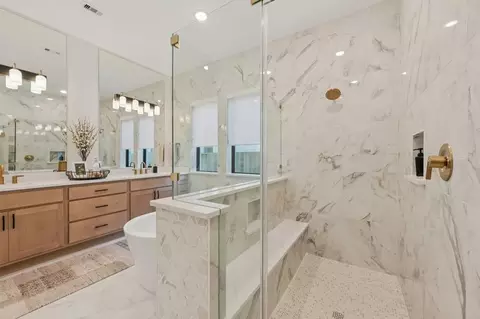 Bath - 5406 Elegance Pl, Manvel, TX 77578 photo 2 of 2