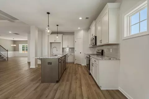 Entry Way - 436 Lakeview Way, Lagrange, GA 30241 photo 1 of 4