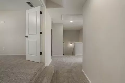 Entry Way - 436 Lakeview Way, Lagrange, GA 30241 photo 2 of 4
