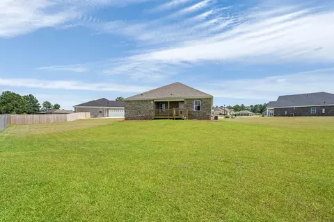 Exterior - 109 Wellesley Dr, Dothan, AL 36301 photo 4 of 4