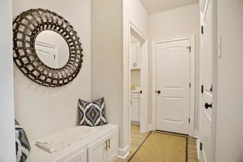 Entry Way - 7 E Tweet St, Freeport, FL 32439 photo 1 of 2