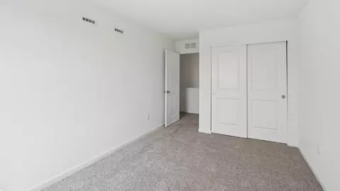 Bedroom - 1105 Westhaven St, Elburn, IL 60119 photo 6 of 18