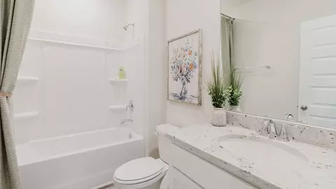Bath - Laurelbrooke Loop, Fairhope, AL 36532 photo 5 of 5