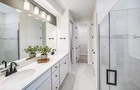 Bath - 3260 Hampton Blvd, Alva, FL 33920 photo 1 of 4