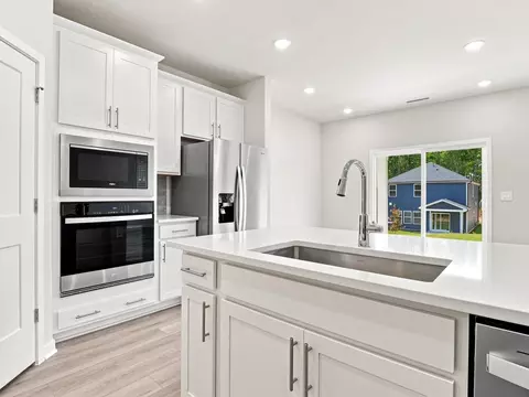 Kitchen - 122 Gilded Eagle Ave, Clayton, NC 27520 photo 2 of 6