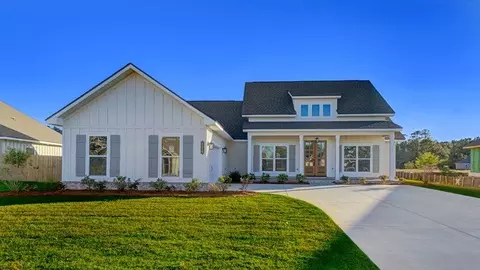 10264 Secretariat Blvd, Daphne, AL 36526
