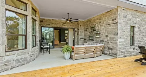 Exterior - 924 Cherrystone Loop, Buda, TX 78610 photo 3 of 4