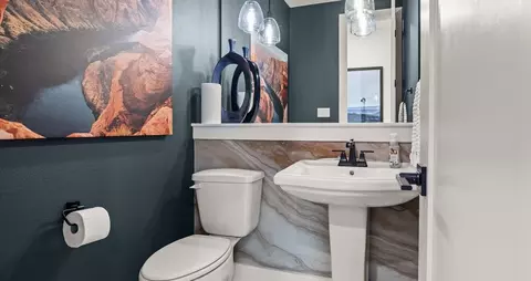 Bath - 924 Cherrystone Loop, Buda, TX 78610 photo 1 of 3