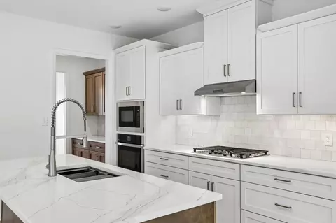 Kitchen - 440 Parkside Way, Lititz, PA 17543 photo 5 of 7