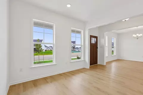 Living - 440 Parkside Way, Lititz, PA 17543 photo 1 of 7