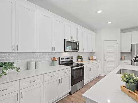 Kitchen - 13656 Winterberry Dr, Biloxi, MS 39532 photo 1 of 3
