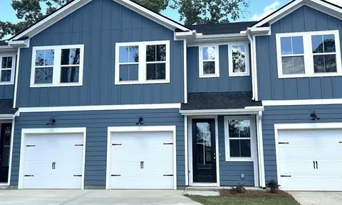 121 Berry Shoals Dr, Summerville, SC 29485