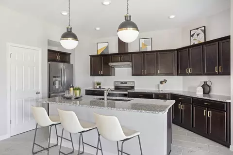 Kitchen - 9426 Sandy Bluffs Cir, Parrish, FL 34219 photo 2 of 2