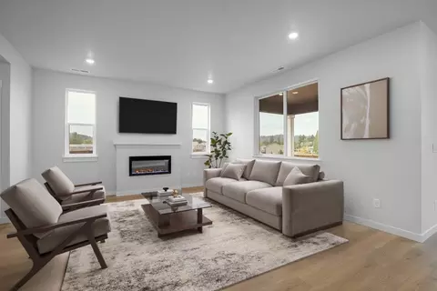 Living - 3650 SW 37th St, Gresham, OR 97080 photo 1 of 9