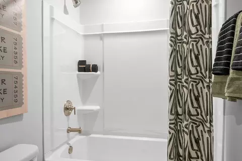 Bath - 239 W Millbrook Dr, Spring Hill, TN 37174 photo 3 of 5