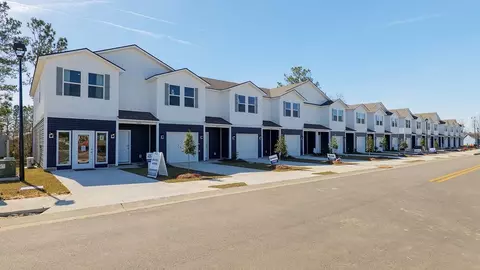 6109 Bemiss Springs Dr, Valdosta, GA 31605