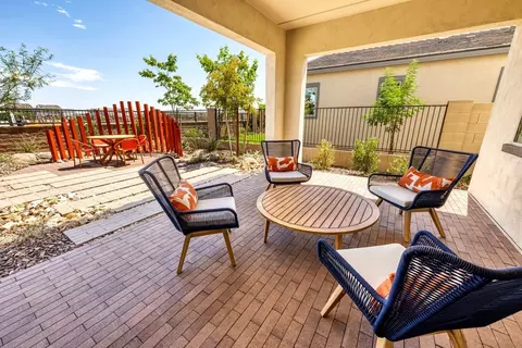Exterior - 1434 E Coconino Way, Gilbert, AZ 85298 photo 5 of 9