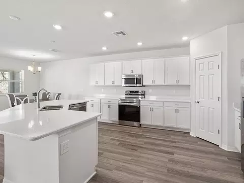 Kitchen - 16141 59th Ct E, Parrish, FL 34219 photo 1 of 5
