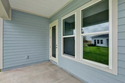 Exterior - 636 Knotted Birch Ave, Saint Augustine, FL 32092 photo 6 of 9