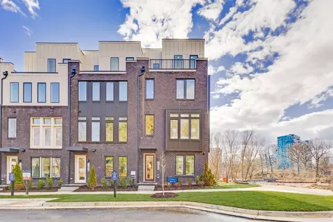 11597 Patriotic Ln, Reston, VA 20190