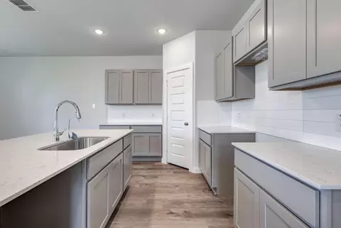 Kitchen - 5526 Franklin Hls, Von Ormy, TX 78073 photo 1 of 8