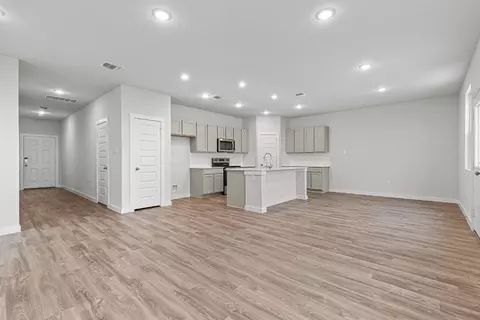 Entry Way - 5526 Franklin Hls, Von Ormy, TX 78073 photo 4 of 4