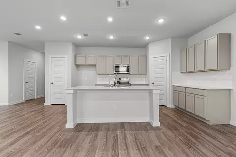 Kitchen - 5526 Franklin Hls, Von Ormy, TX 78073 photo 8 of 8