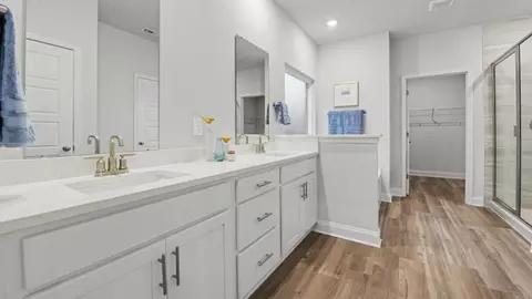 Entry Way - 3901 Newman Rd, Mobile, AL 36695 photo 2 of 5