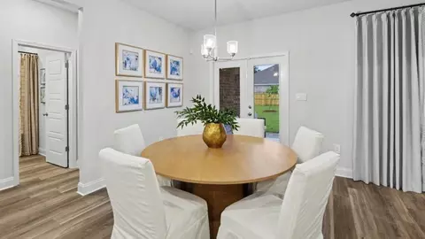 Dining - 3901 Newman Rd, Mobile, AL 36695 photo 1 of 4