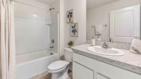 Bath - 4982 Eagle Rock Dr, Wimauma, FL 33598 photo 2 of 6