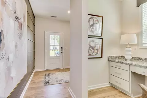 Entry Way - 1601 Basilica Ave, Aiken, SC 29801 photo 1 of 6