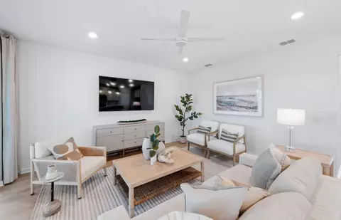 Living - 14814 Sunbeam St, Parrish, FL 34219 photo 1 of 2