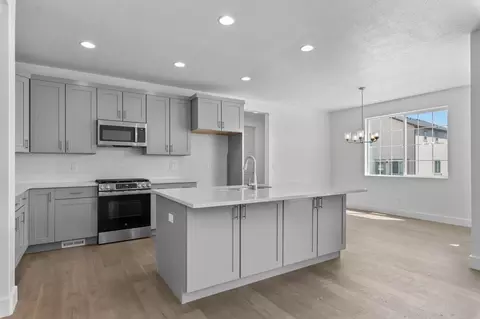 Kitchen - 6792 N Desert Crk, Eagle Mountain, UT 84005 photo 1 of 3