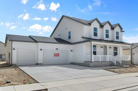 Exterior - 6792 N Desert Crk, Eagle Mountain, UT 84005 photo 3 of 5