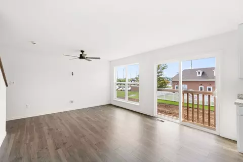 Living - 1505 Denmark Rd, Union, MO 63084 photo 8 of 13
