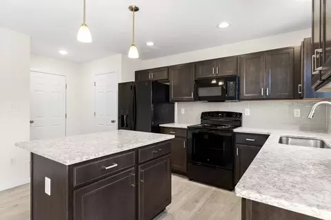 Kitchen - 1505 Denmark Rd, Union, MO 63084 photo 8 of 20