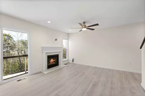 Living - 1505 Denmark Rd, Union, MO 63084 photo 4 of 13