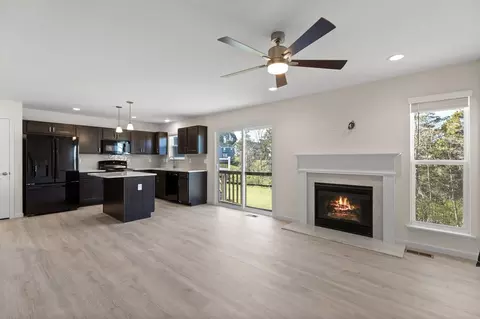 Living - 1505 Denmark Rd, Union, MO 63084 photo 3 of 13