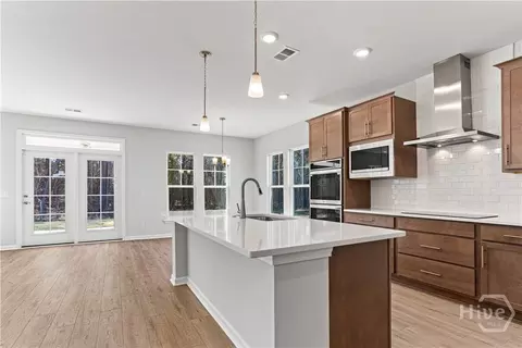 Kitchen - 198 Champlain Dr, Pooler, GA 31322 photo 3 of 6