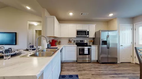 Kitchen - 702 S Cherokee Ave, Haskell, OK 74436 photo 2 of 4
