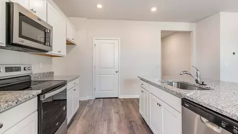 Kitchen - 7127 Meadow Walk Loop, Loris, SC 29569 photo 2 of 3