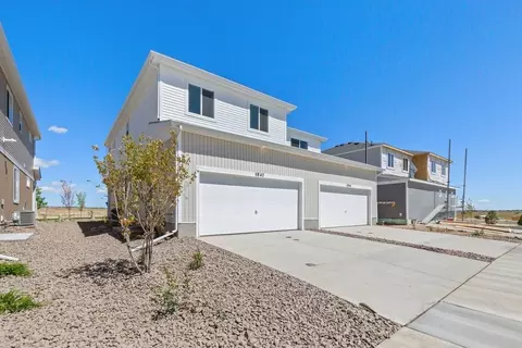 Exterior - 22423 E 46th Ave, Aurora, CO 80019 photo 2 of 4