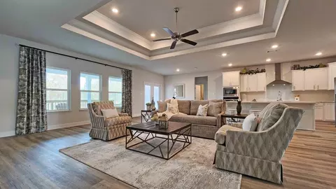 Living - 10663 Mcleod Rd, Mobile, AL 36695 photo 2 of 3
